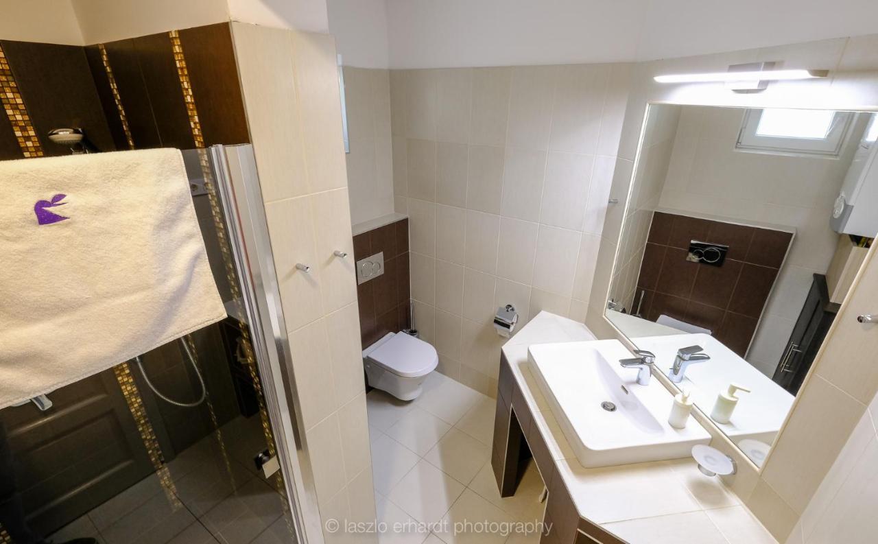 Ciprus Porta Apartmanok Balatonkenese Exterior photo
