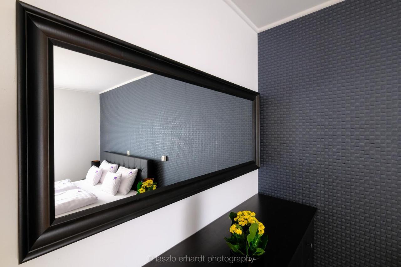 Ciprus Porta Apartmanok Balatonkenese Exterior photo